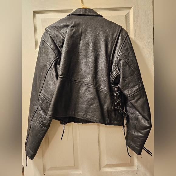 Leather Jacket - Picture 4 of 12